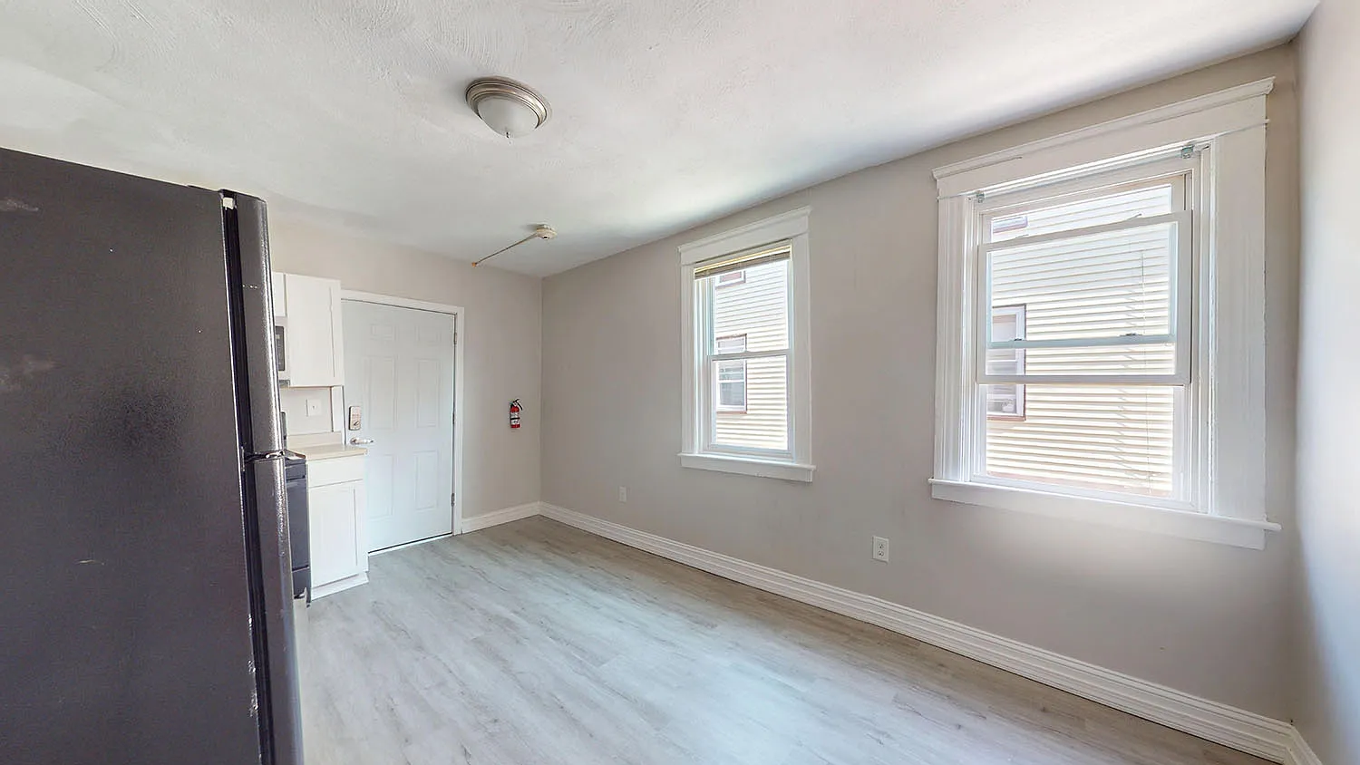 2 bed, 768 sqft, $1,750 — Photo 3