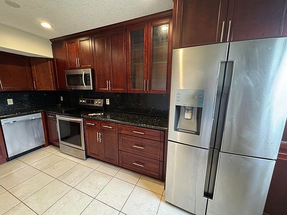 4th image of 8781 Wiles Rd APT 302