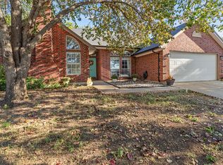 6249 Firebird Dr, Watauga, TX 76148