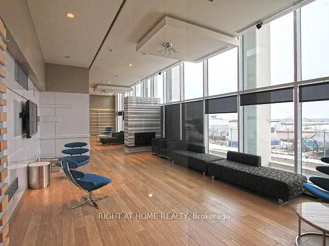 90 Stadium Rd #823 — Photo 25