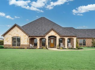 2921 W Alamosa Dr, Terrell, TX 75160