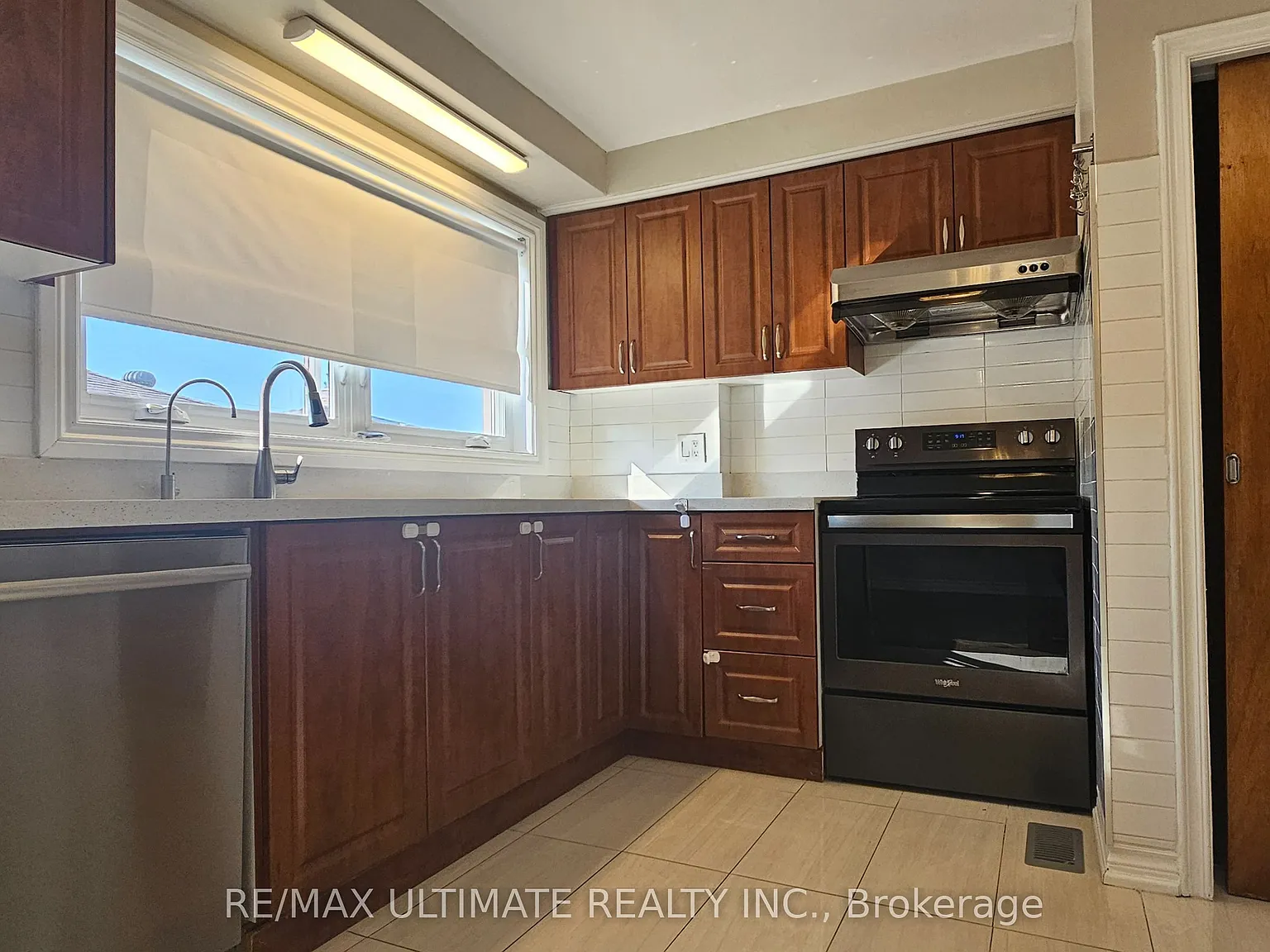 3 bed, $2,950 — Photo 3