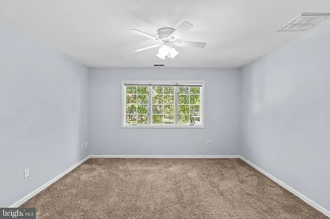 10652 Quarterstaff Rd — Photo 23