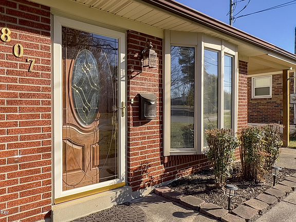 3rd image of 7807 Mango Dr