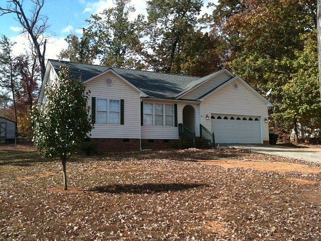 1st image of 935 Brooklee Dr