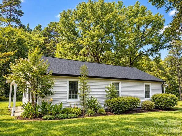133 Hugh Caldwell Rd, Charlotte, NC 28214