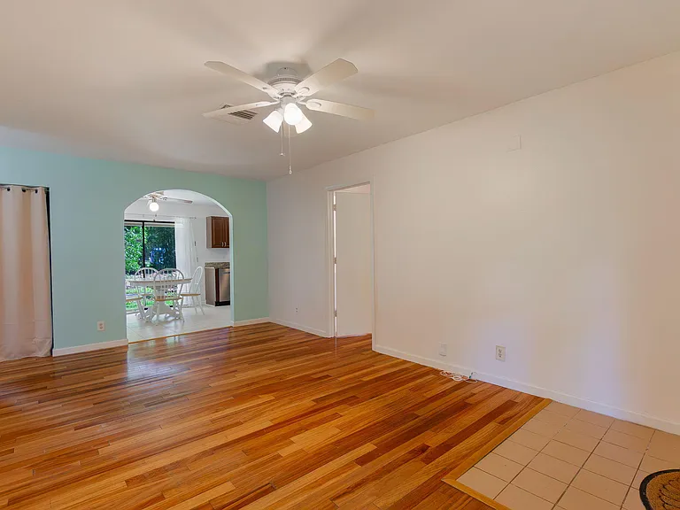 11735 150th Ct N — Photo 7
