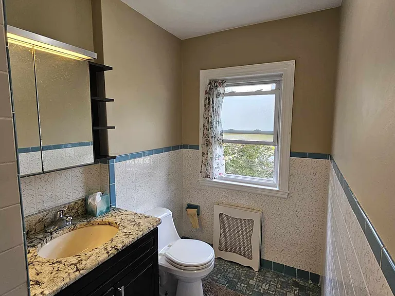 13 Beacon St #2 — Photo 9
