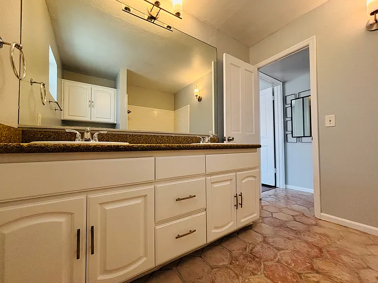 E Alameda Dr — Photo 19