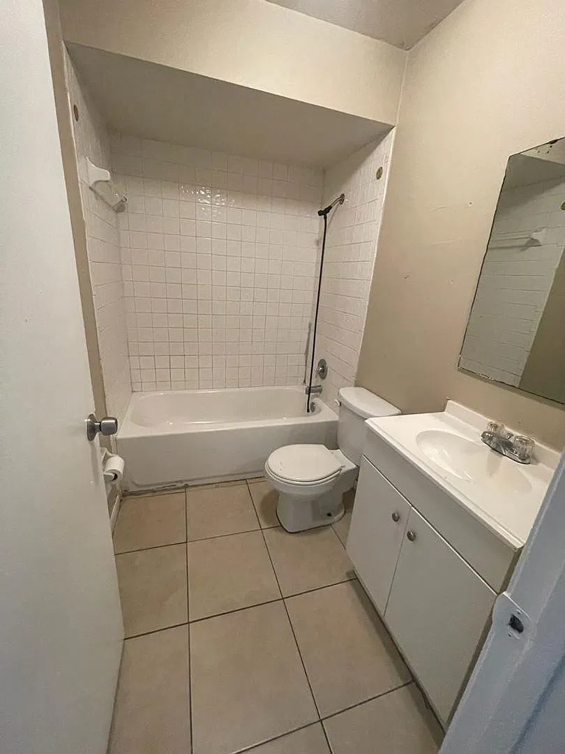 2468 Chestnut Woods Dr — Photo 1