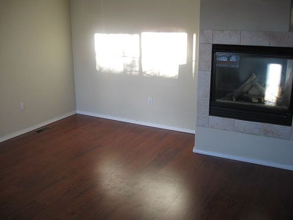 5th image of 6771 Lost Springs Dr