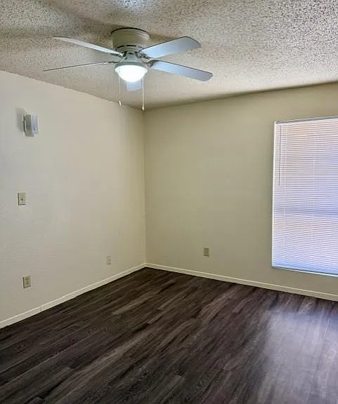 3005B Parker Ln #B — Photo 7