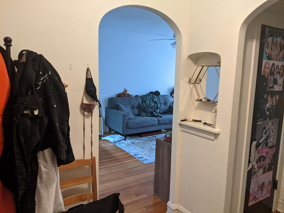 1st image of 4245 N Hermitage Ave #3B