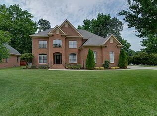 11254 Magnolia Pl, Smithfield, VA 23430
