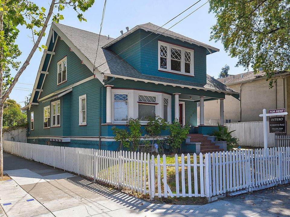 1st image of 702 S 10th St