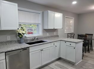 3 Lennon Pl, Whitesboro, NY 13492