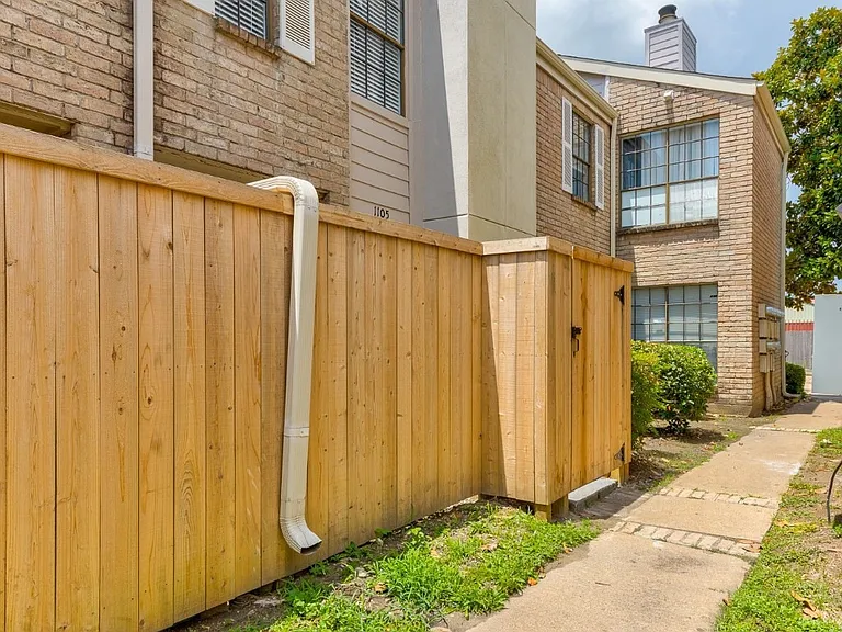 14600 Fonmeadow Dr #11 — Photo 6