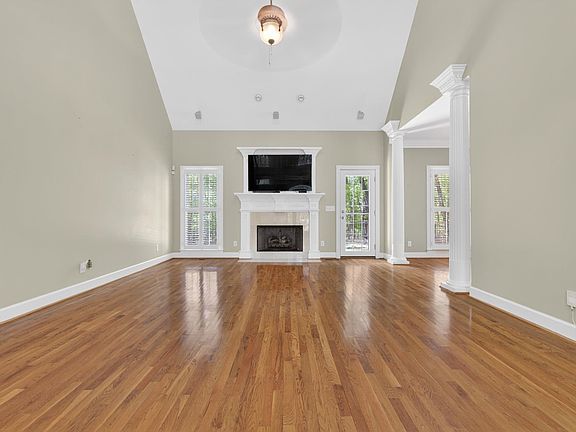 2nd image of 314 Highland Lakes Blvd