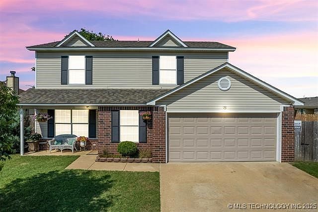1st image of 2102 S Missouri Pl