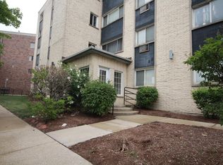 4976 N Milwaukee Ave APT 503, Chicago, IL 60630