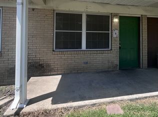 702 W Lon Moore St, Charleston, MO 63834