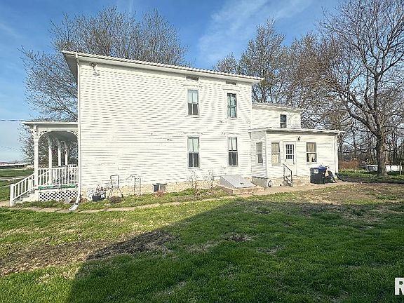 4th image of 223 W High St