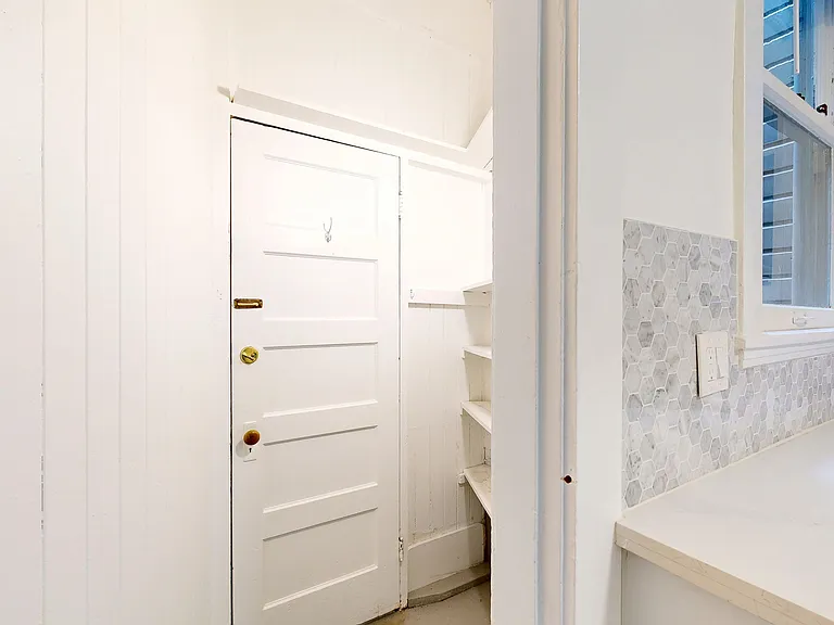 1740 Sacramento St #2 — Photo 7