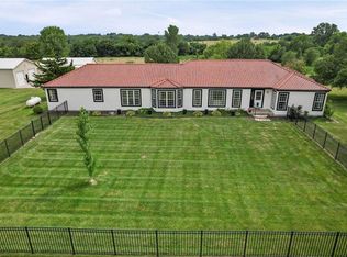 1005 W Main St, Cleveland, MO 64734