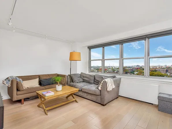 135 Ocean Pkwy APT 14K, Brooklyn, NY 11218