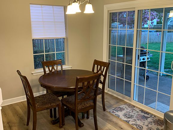 5th image of 709 Woodcott Dr