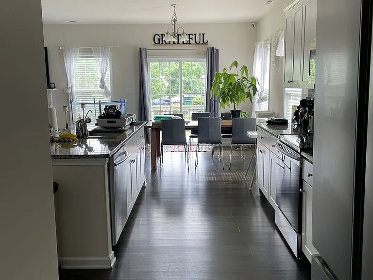 2913 Seven Kings Ct — Photo 3