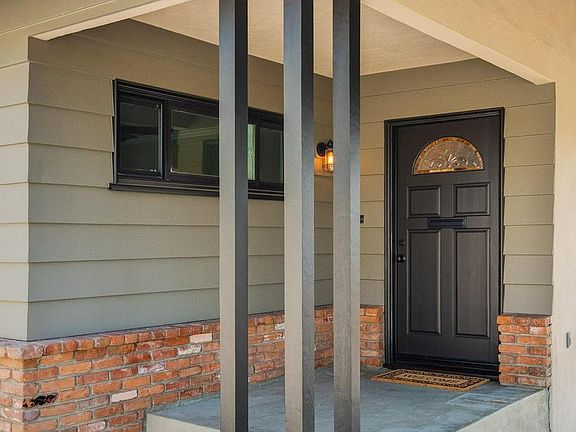 4th image of 11128 Christy Ave