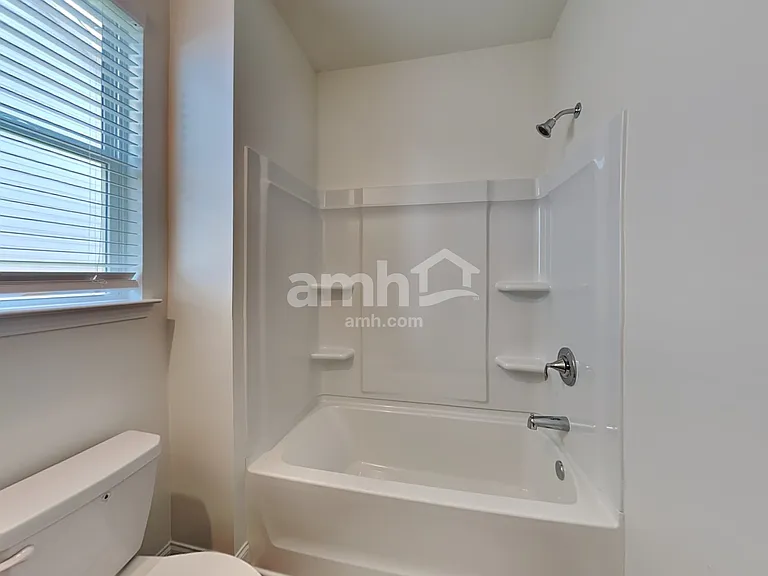769 Carnaby Ln — Photo 26