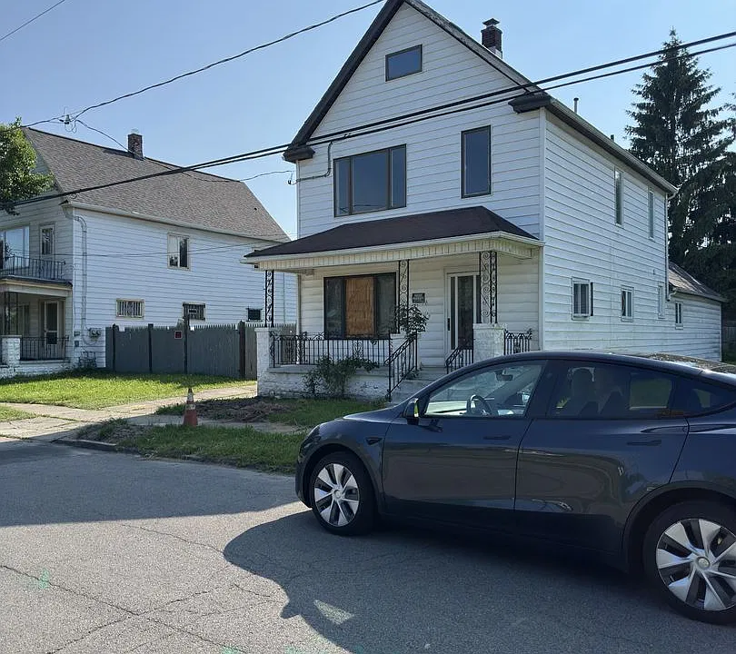 38 Peck St