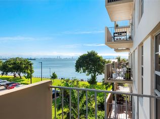 880 NE 69th St APT 3Q, Miami, FL 33138