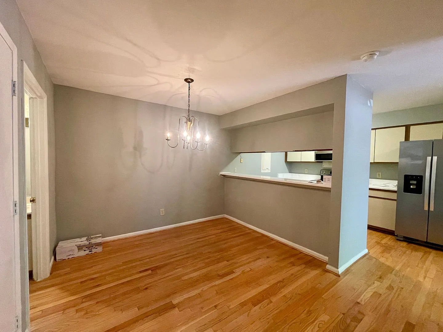 Modern 3BR Condo in Finley Forest Prime Chapel Hill Location near UNC & RTP — Photo 3
