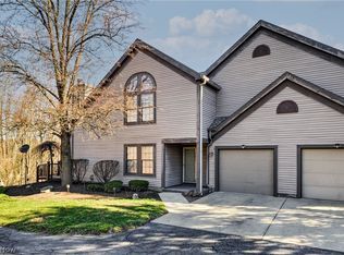 4032 Saint Andrews Ct APT 1, Canfield, OH 44406