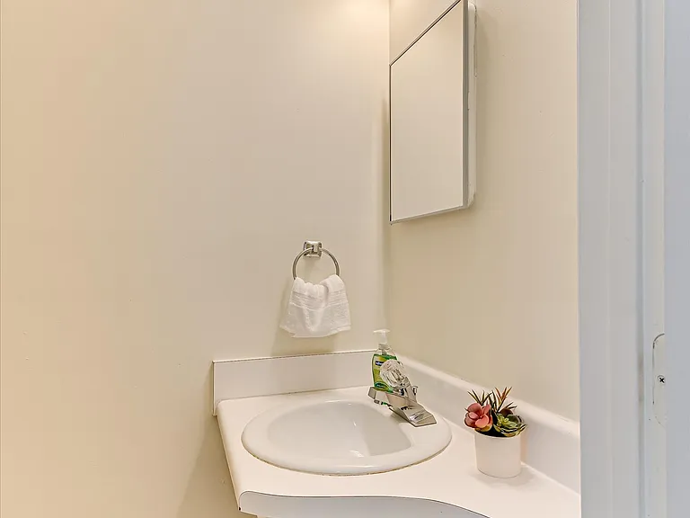 Summerville Campus Apartments - Furnished Corporate Housing Augusta — Photo 35