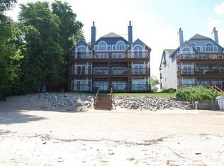 13101 W Lake Rd, Vermilion, OH 44089