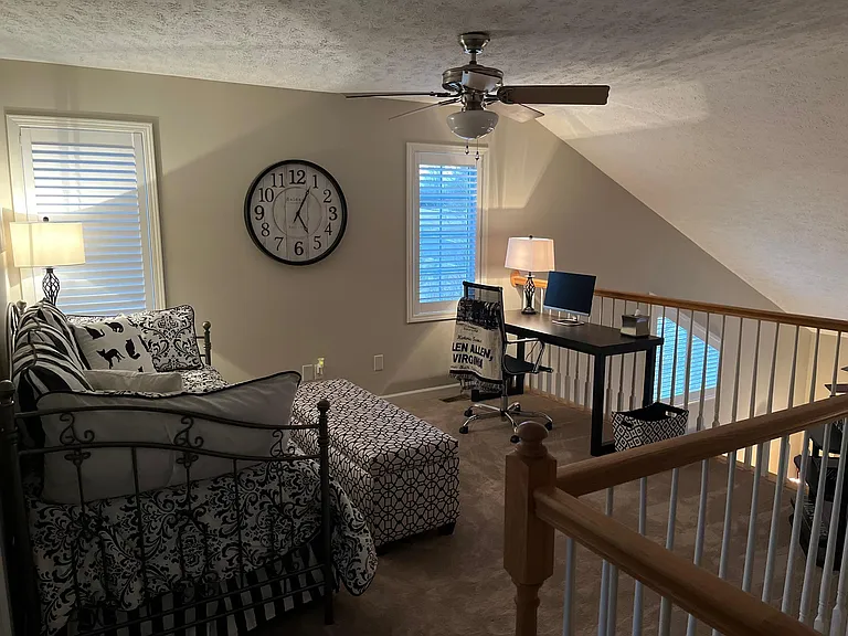 Upstairs loft area with daybed & trundle underneath