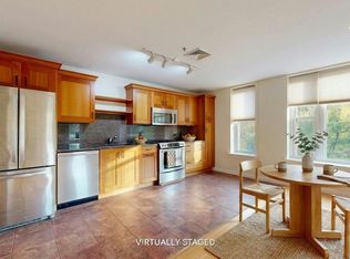 230 College Street #7, Burlington, VT 05401