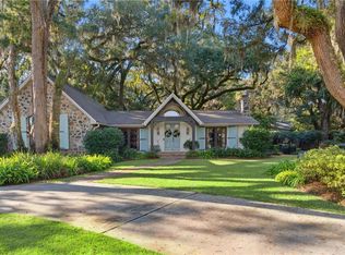 327 Peachtree St, Saint Simons Island, GA 31522