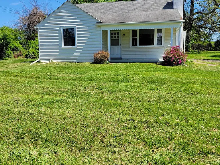 2619 Audubon Rd — Photo 2