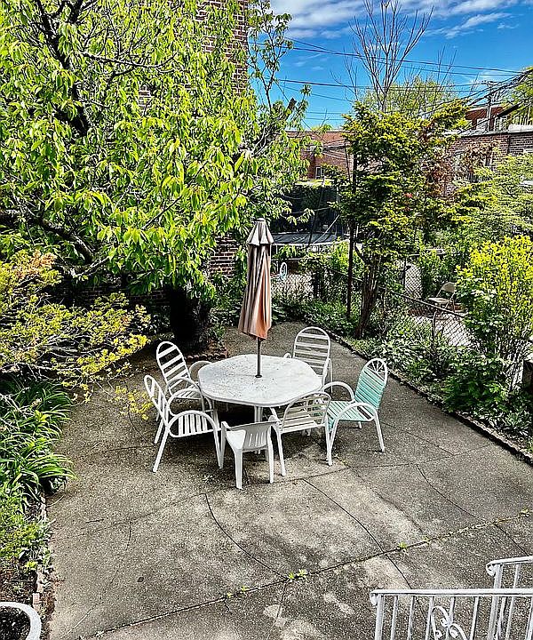 1st image of 5309 Avenue