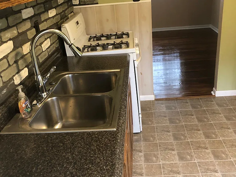 1192 Rambling Rd — Photo 16