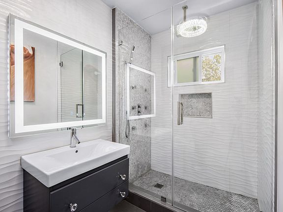 5th image of 1228 N La Cienega Blvd APT 106