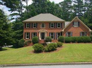 2400 Meadow Grove Way, Lilburn, GA 30047