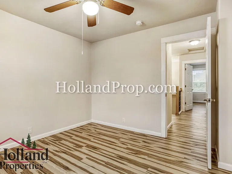 248 NW Prescott Pl — Photo 12