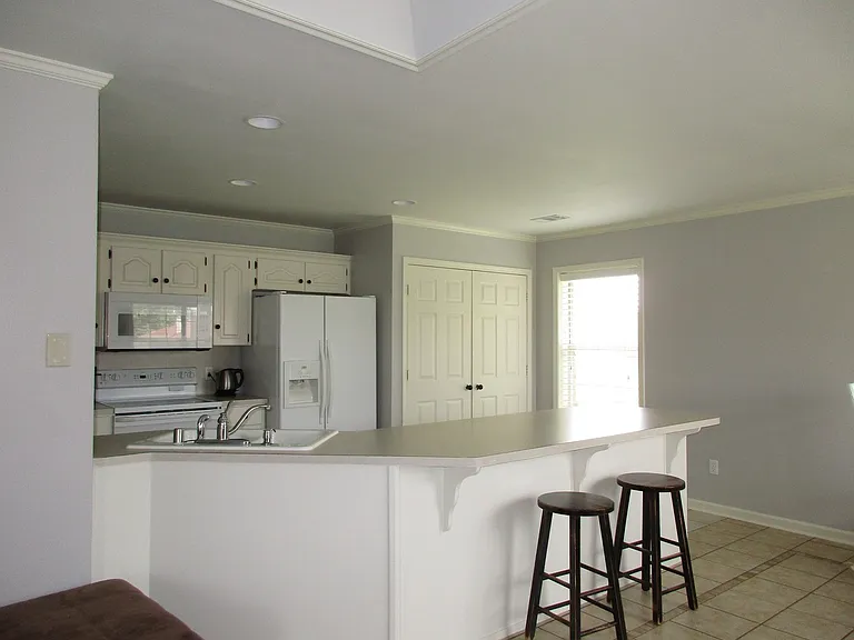 32 Reno Dr — Photo 3