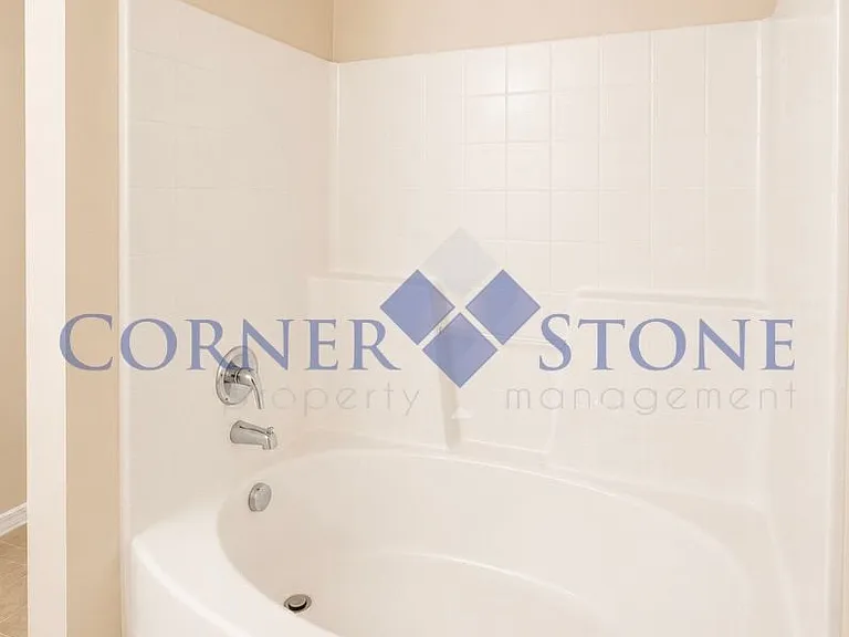 2678 N Kelsan Ave — Photo 22
